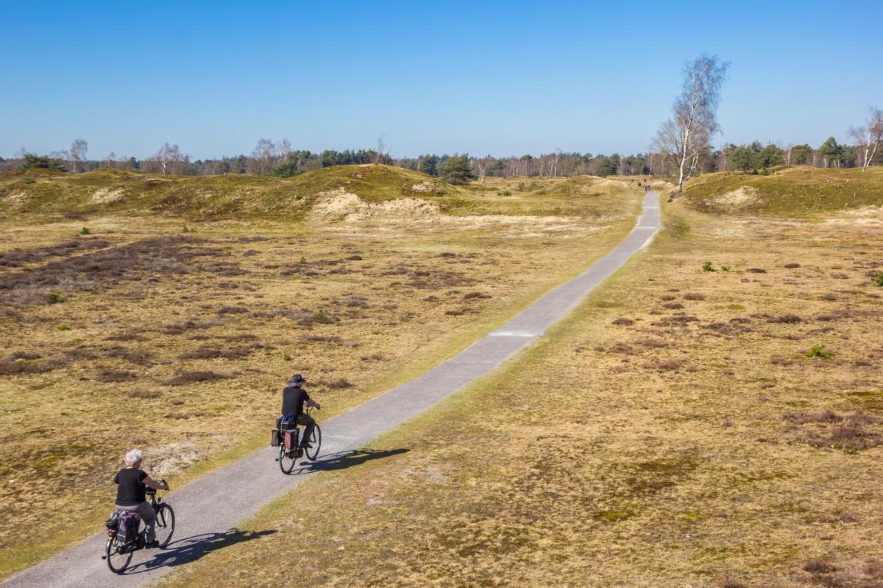 4P Chalet Tolve Met 4 Fietsen Vlakbij Natuurgebieden Drents Friese Wold, Fochteloerveen En Gevangenisdorp Veenhuizen Oosterwolde  Exteriér fotografie