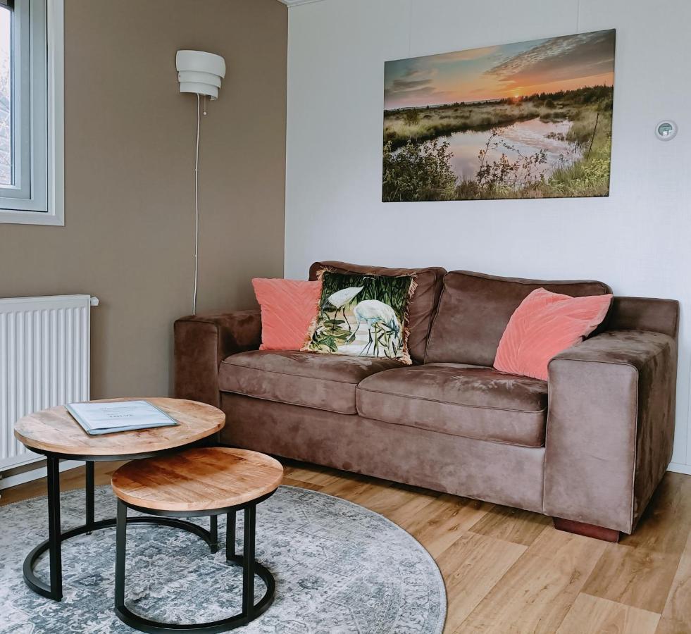 4P Chalet Tolve Met 4 Fietsen Vlakbij Natuurgebieden Drents Friese Wold, Fochteloerveen En Gevangenisdorp Veenhuizen Oosterwolde  Exteriér fotografie